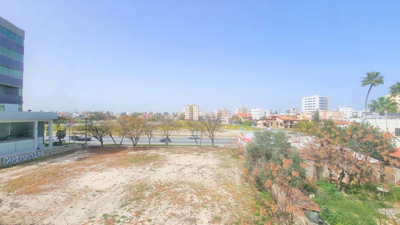 Comfy Rooms In A Shared Apartment Near Salt Lake With Internet And Netflix Larnaca Luaran gambar